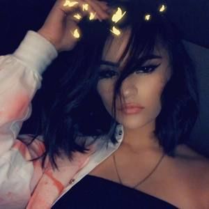 Meet your Posher, Veronica